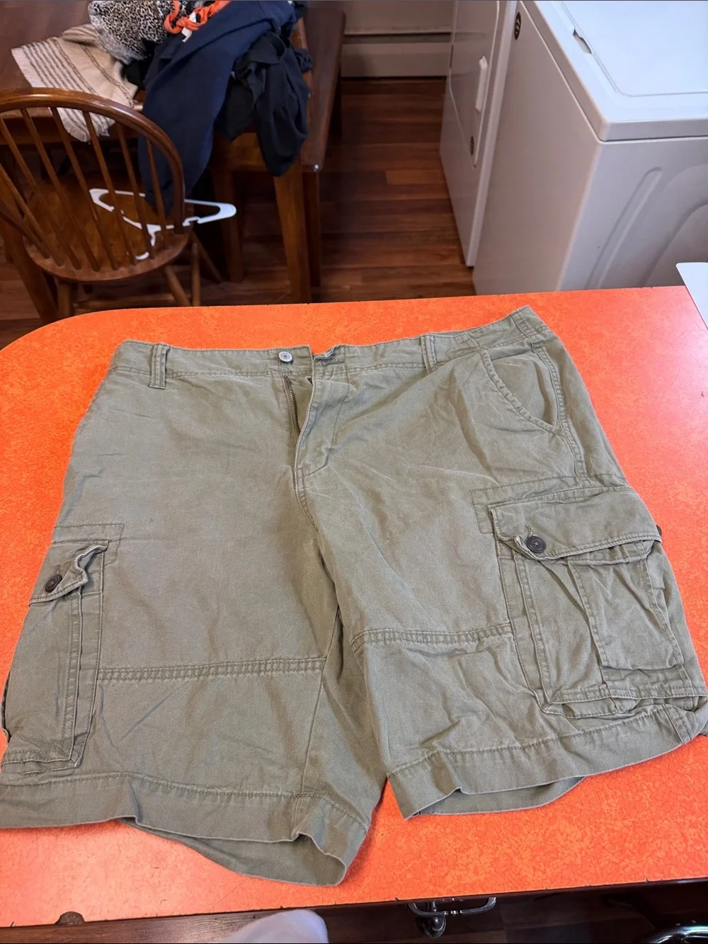 Old Navy Men's Cargo Shorts Olive